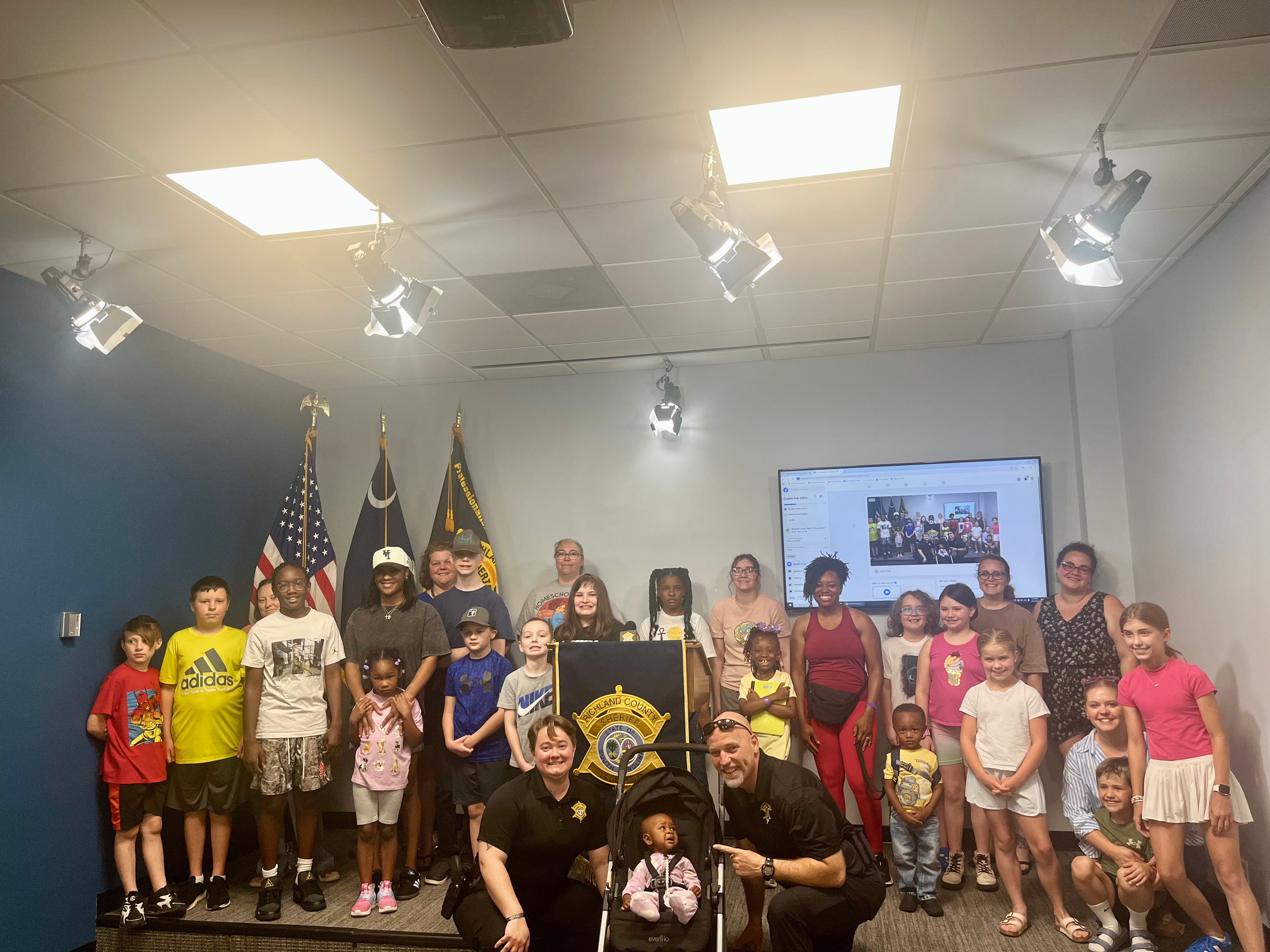 Students meeting the Sheriff during the educational tour